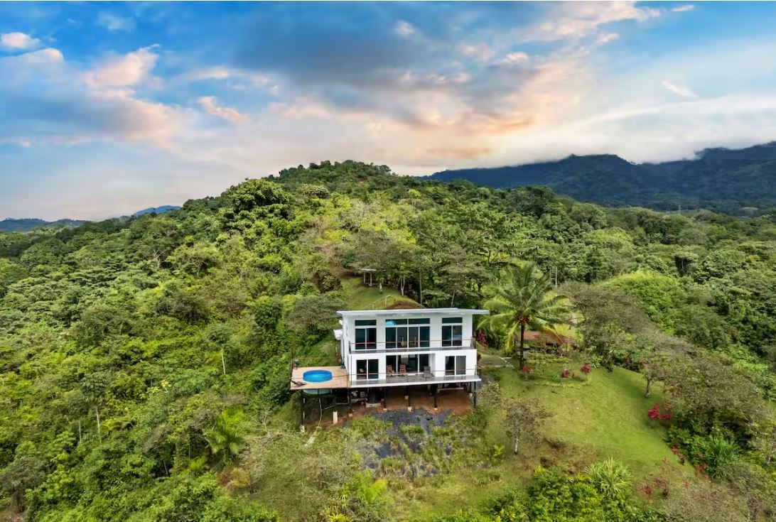 Exceptionally Private Home with Panoramic Ocean, Mountain & Sunset Views - Casa Sol
