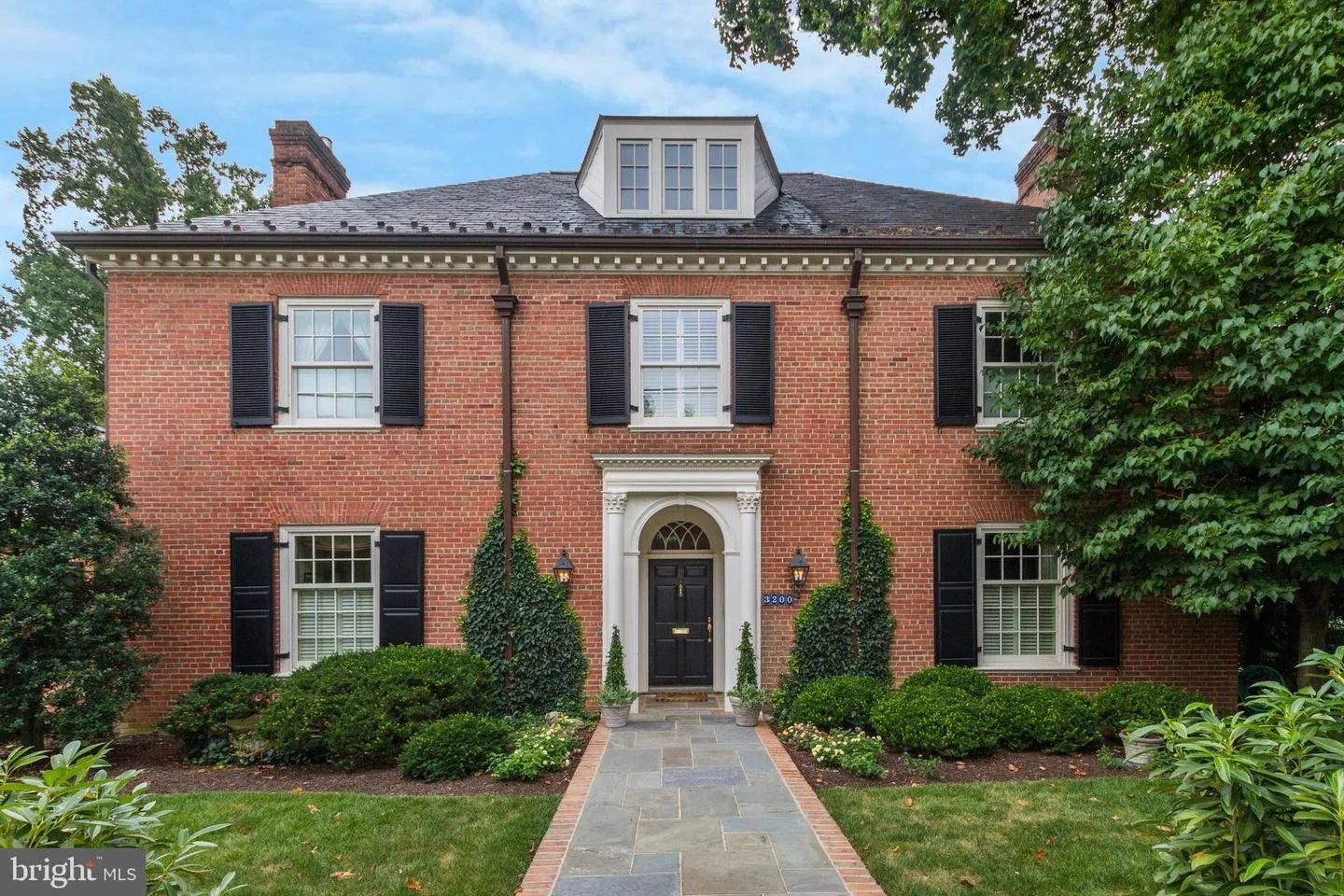 3200 Woodland Dr NW - Washington DC