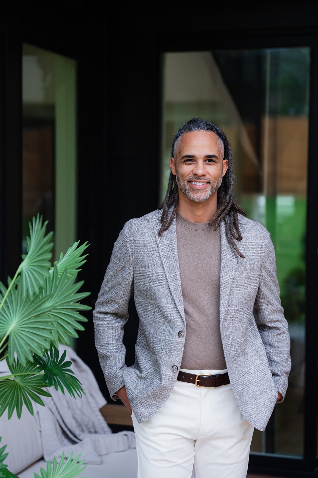 Victorious Thompson photo