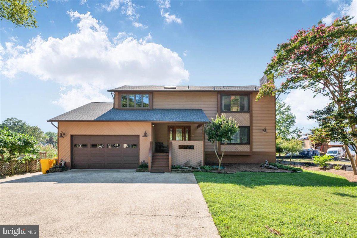 88 E Lake Dr