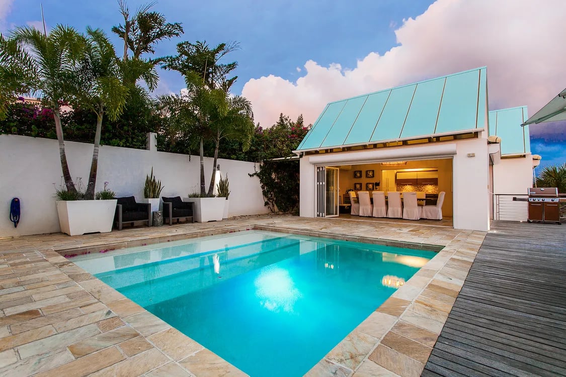 Ce blue Villa