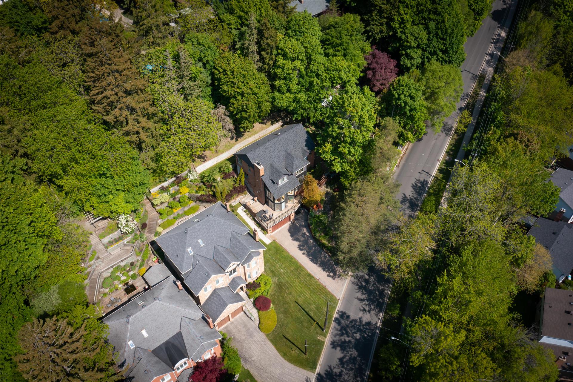 26 Bethune Blvd