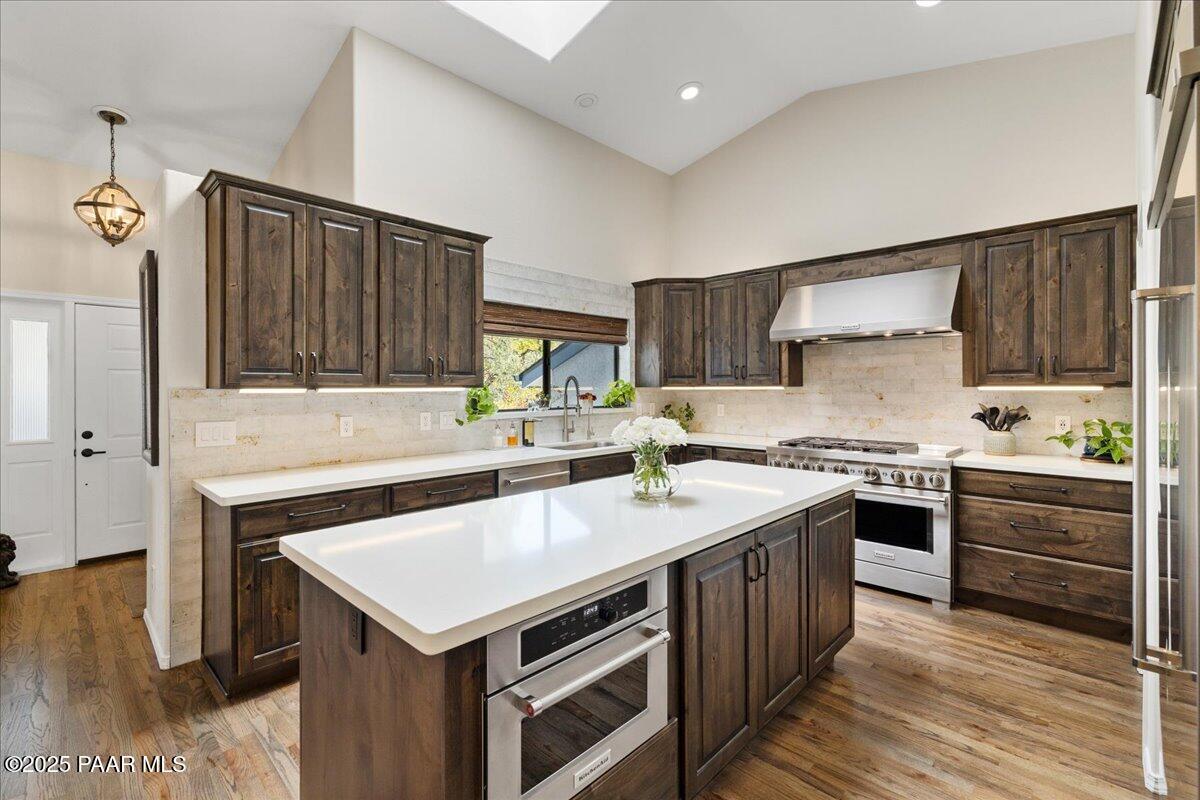 3238 Rainbow Ridge Dr