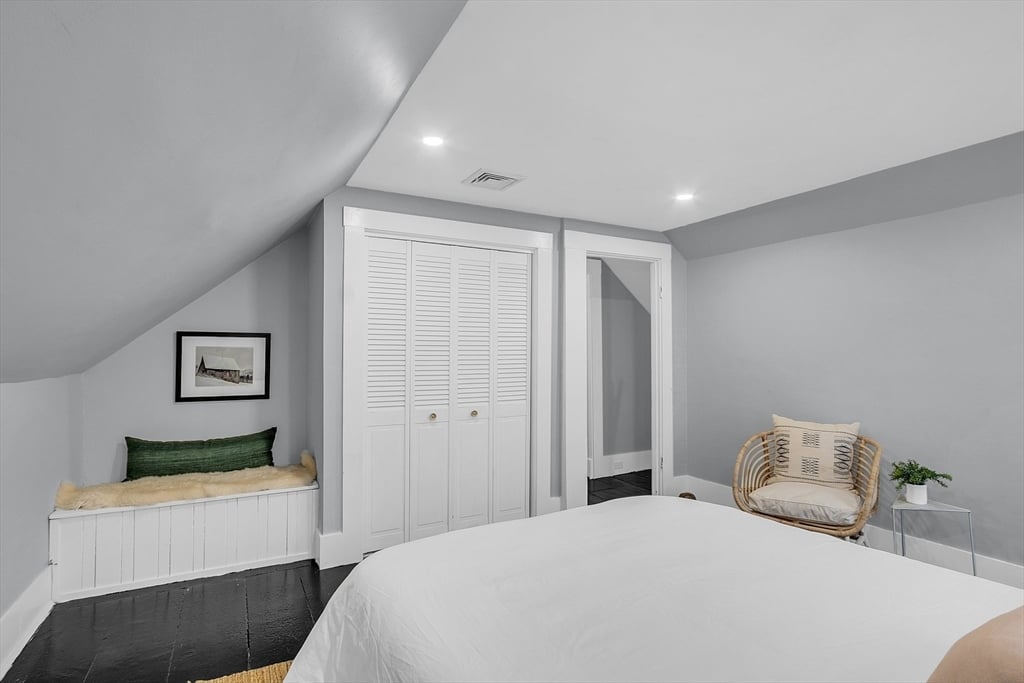36 Pleasant St
