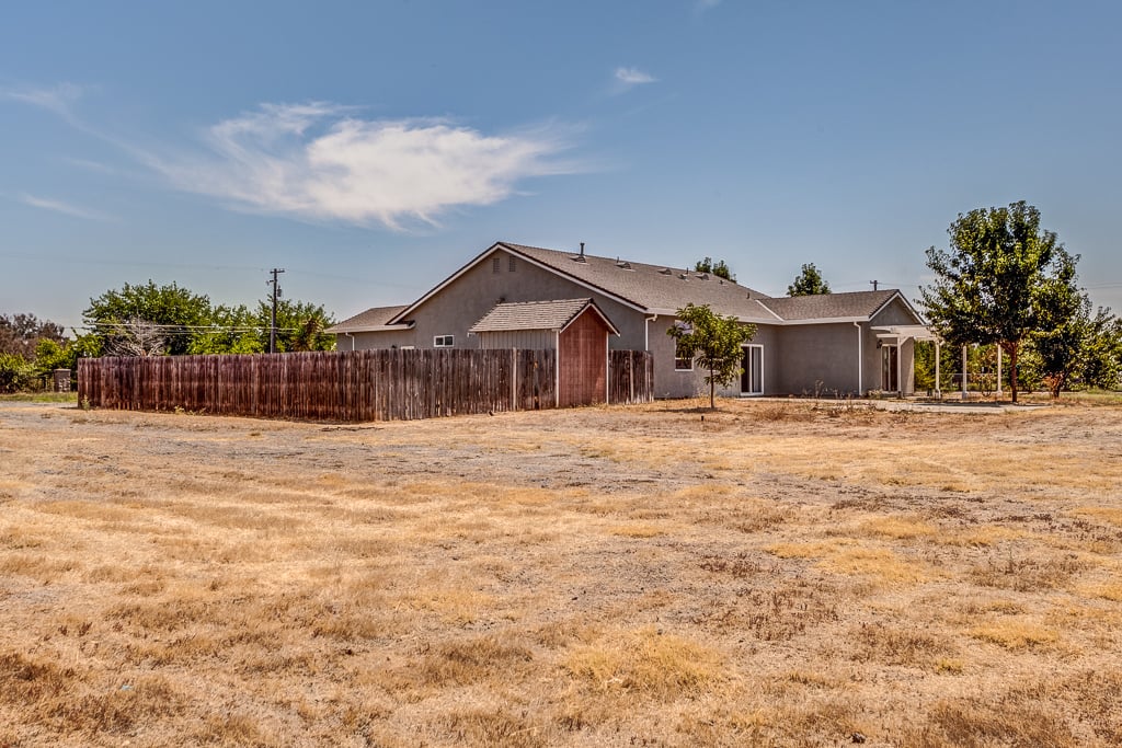 Gorgeous Rio Linda Ranchette with Over 1.5 Acres!