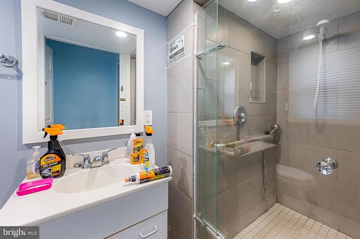 1202 Dunoon Ct