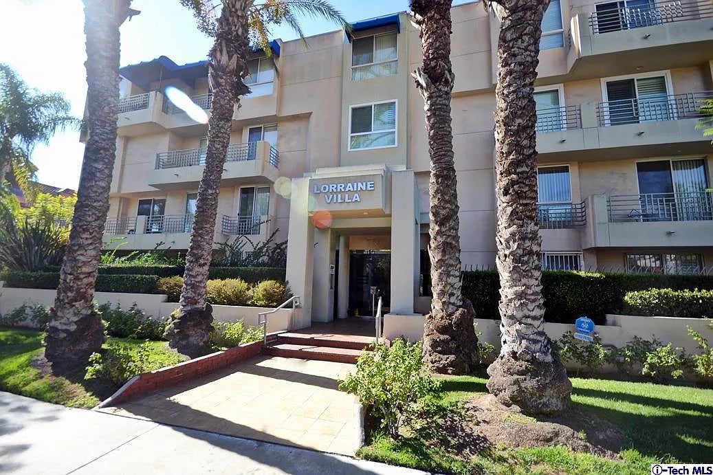 739 Lorraine Blvd #301