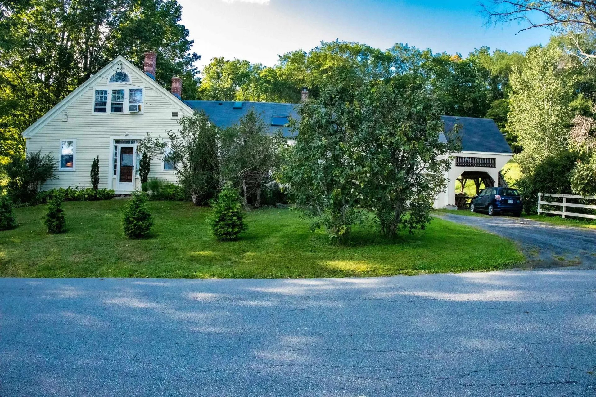 47 Thompson Rd