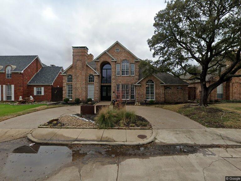 4340 Hollow Oak Dr