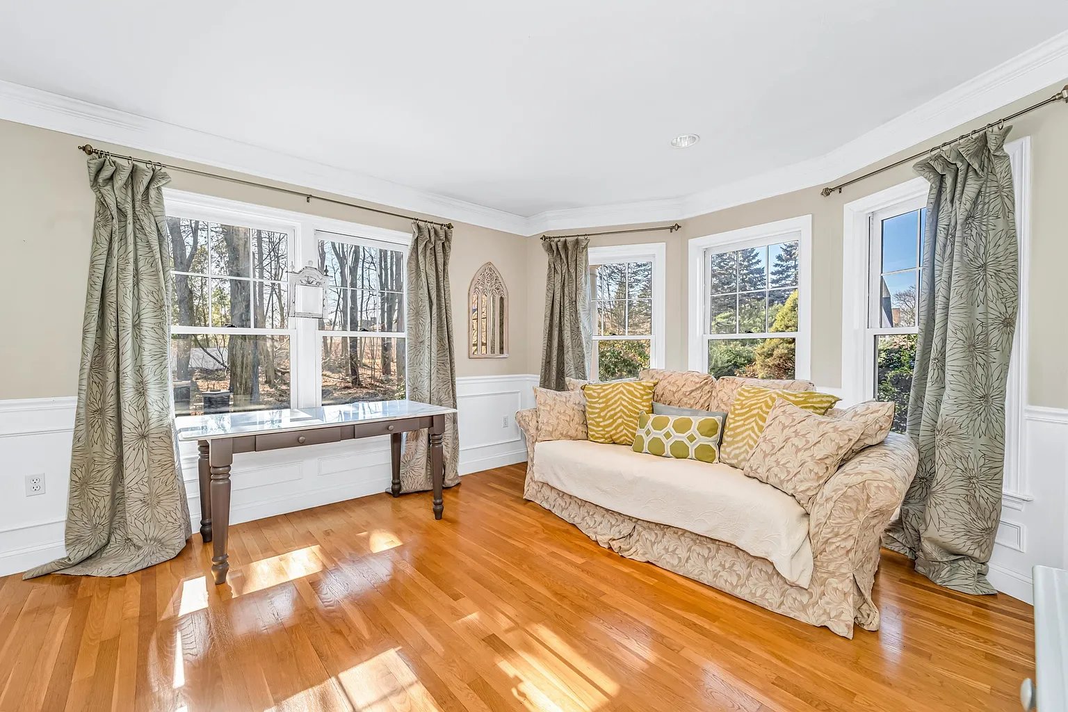 5 Squamscott Cir