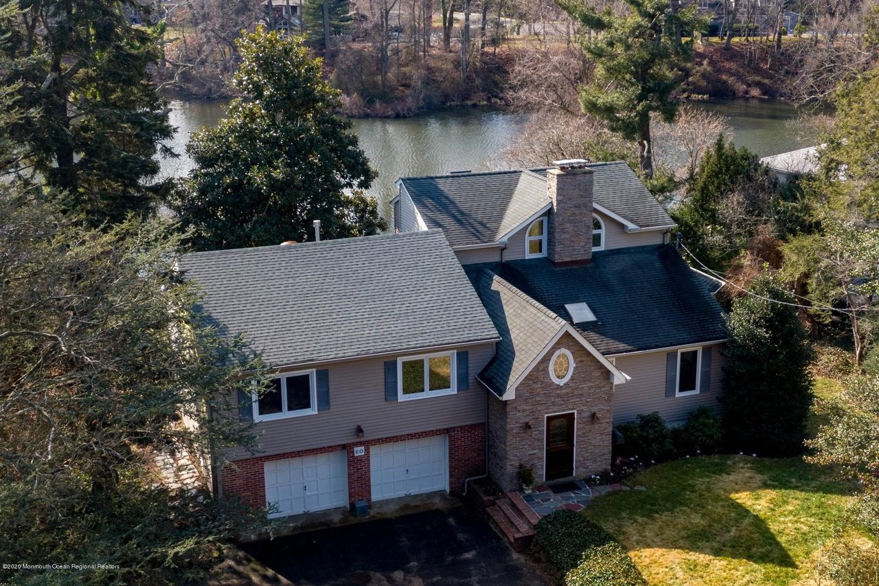 60 Laury Dr