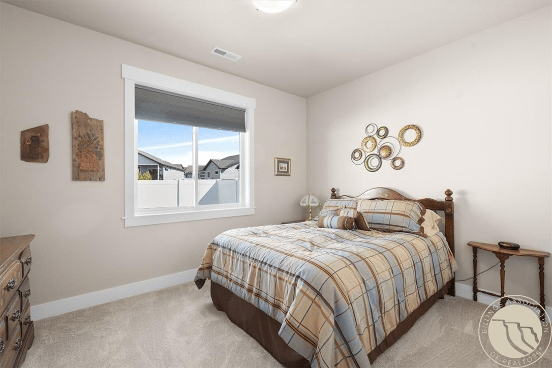 3110 Falcon Cir