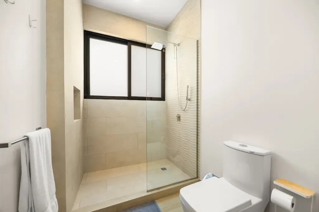 Elegant Tropical Oasis in Reserva Conchal