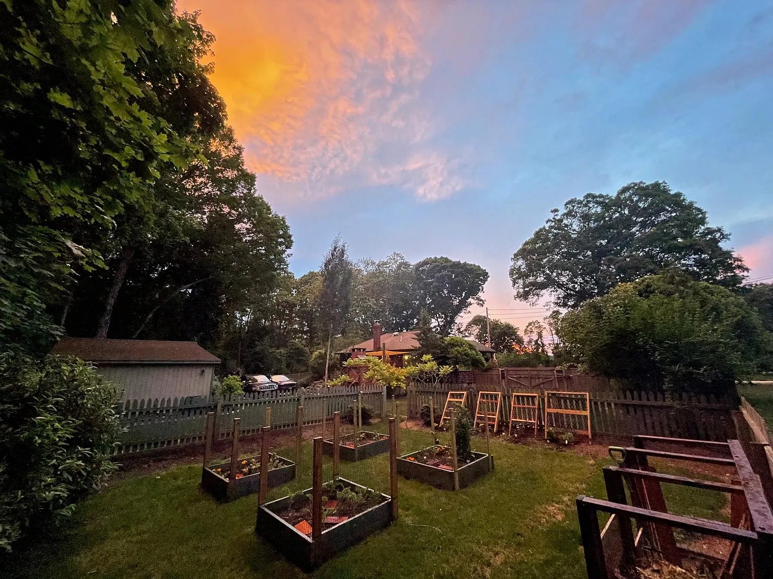 2677 River Road