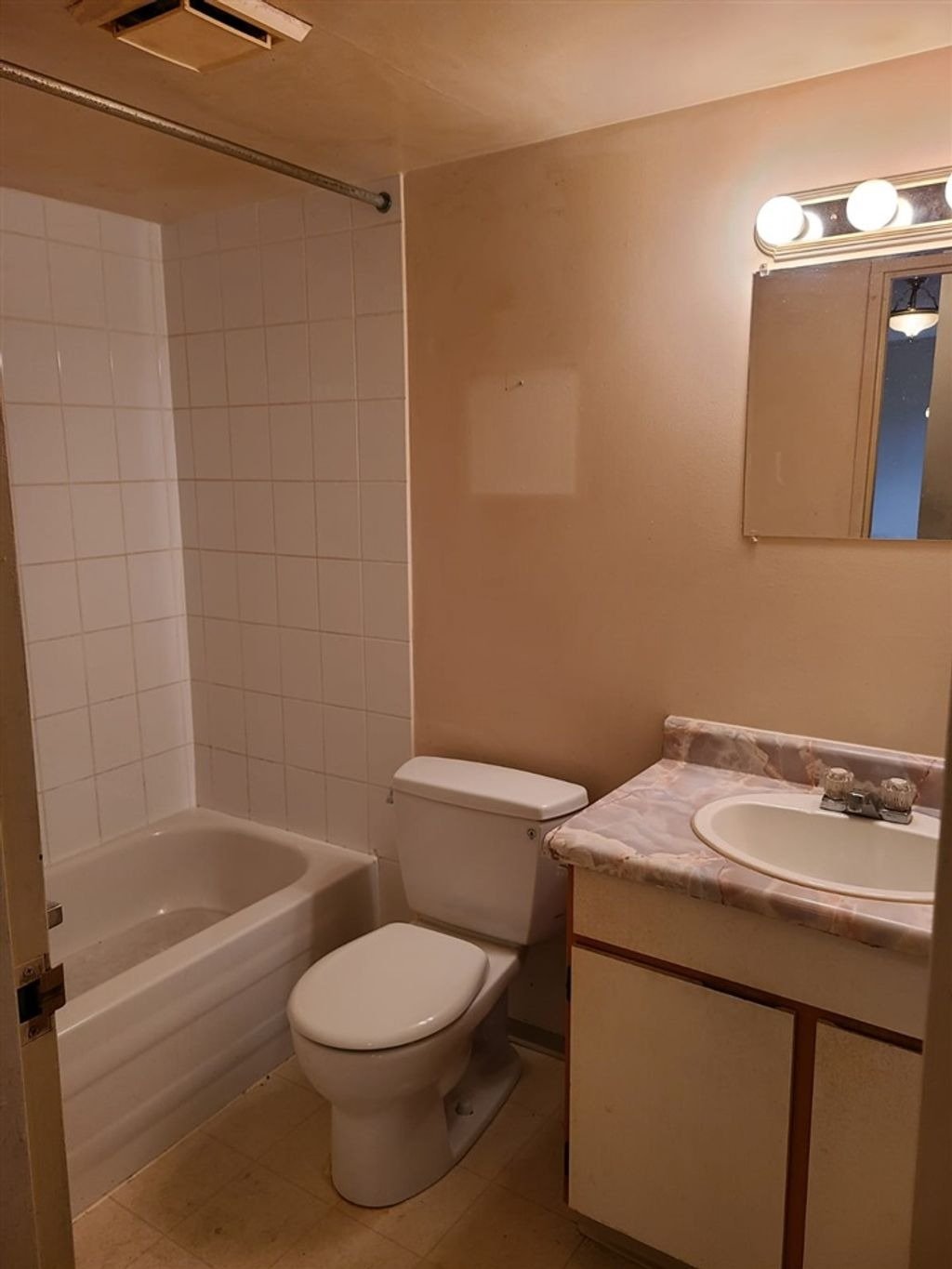 8391 Bennett Rd, #210
