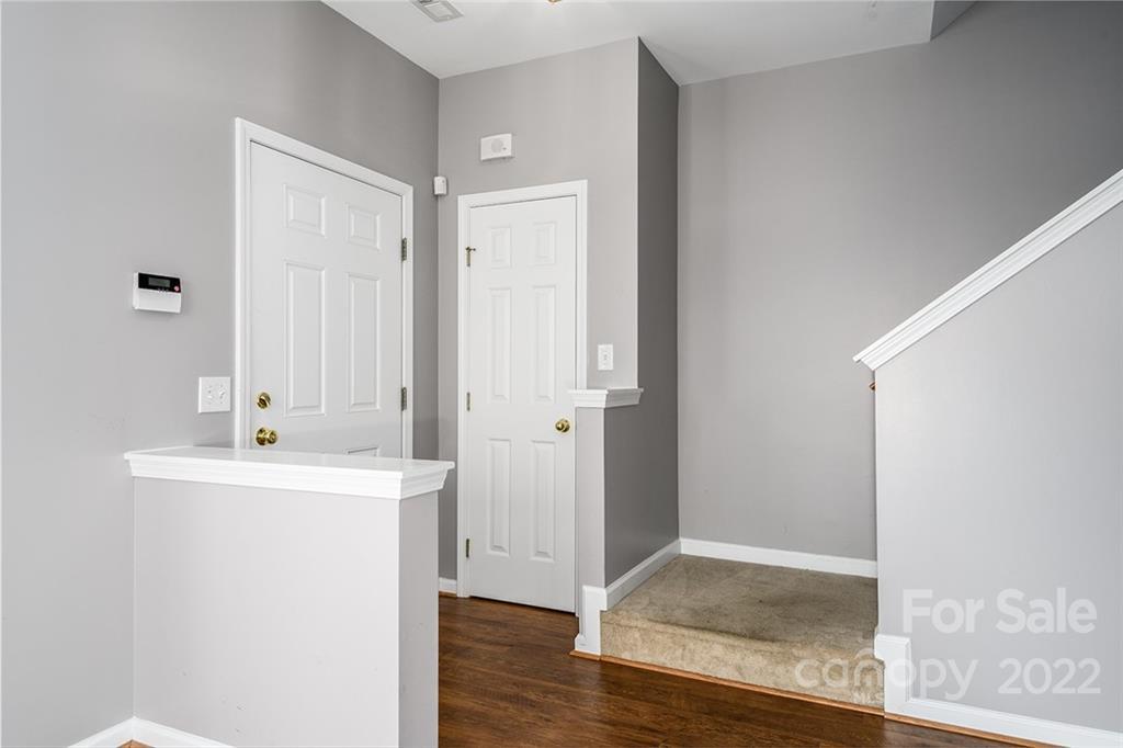 3025 Misty Harbor Cir