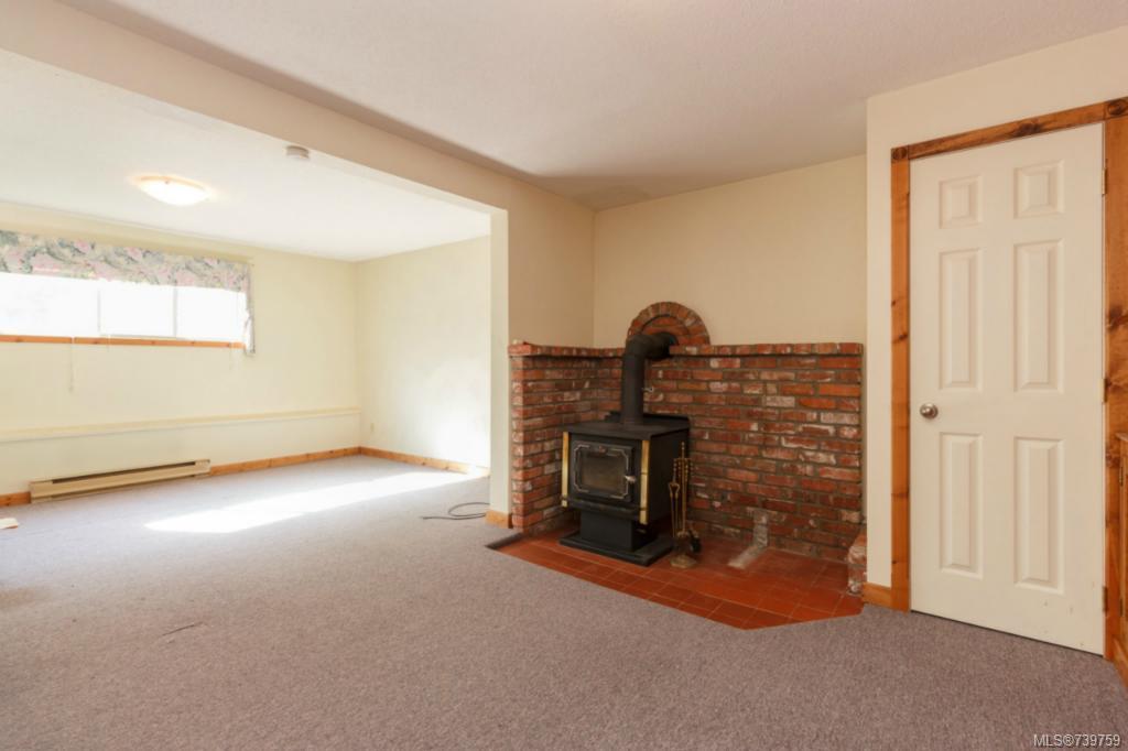 1084 Shaw Ave, Langford