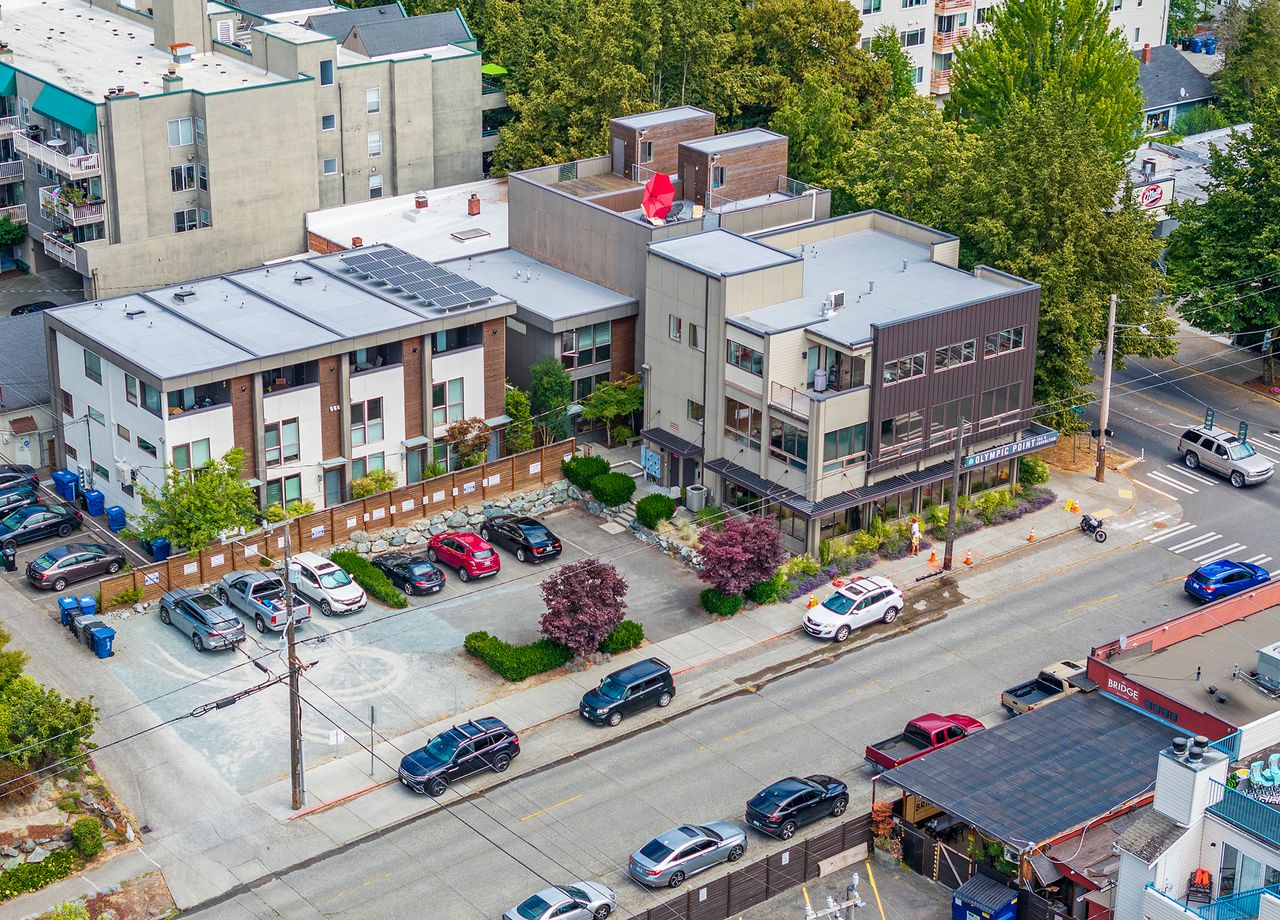 6075 California Ave SW | Office Sublease