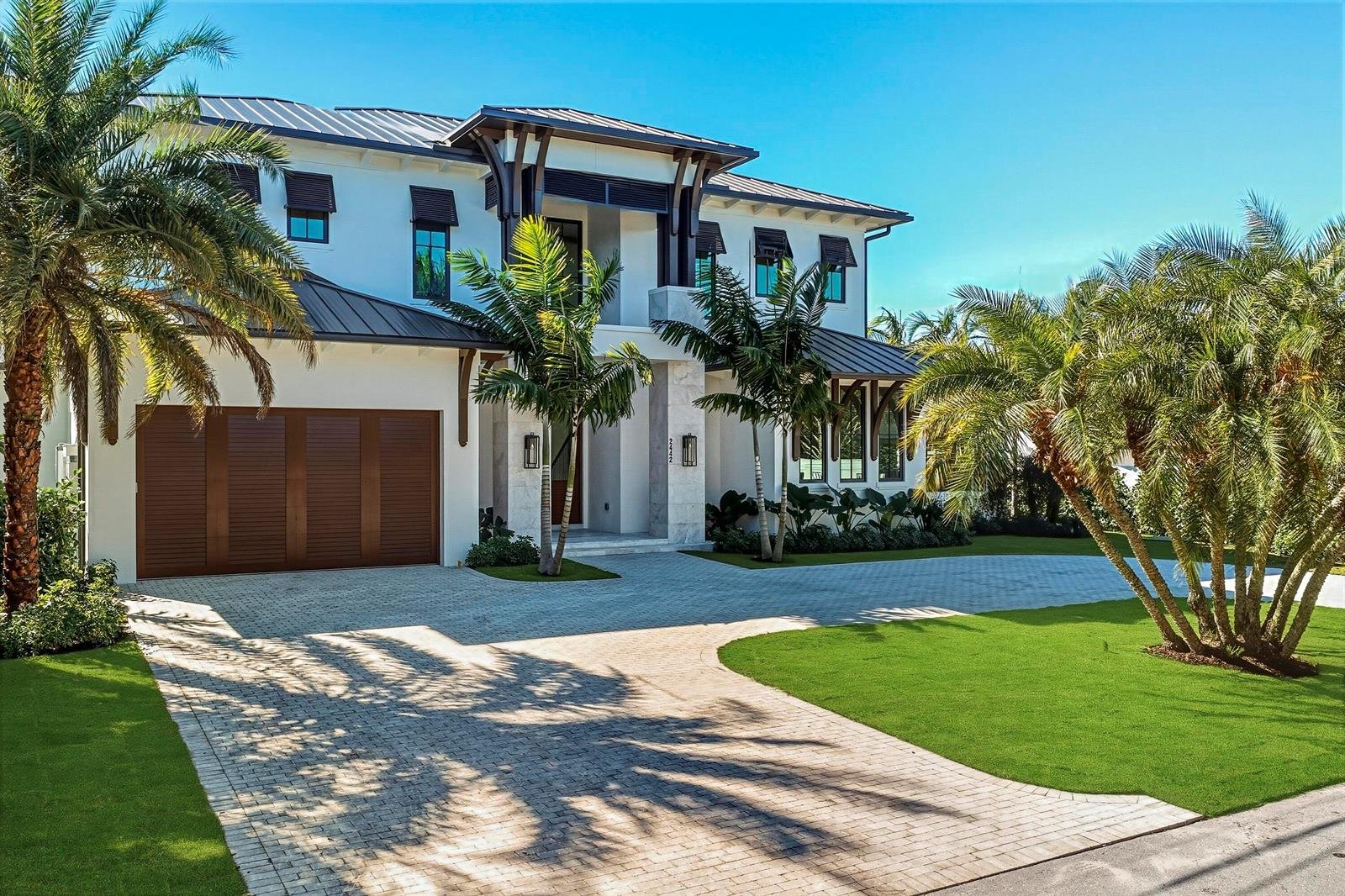 2442 Bay Circle