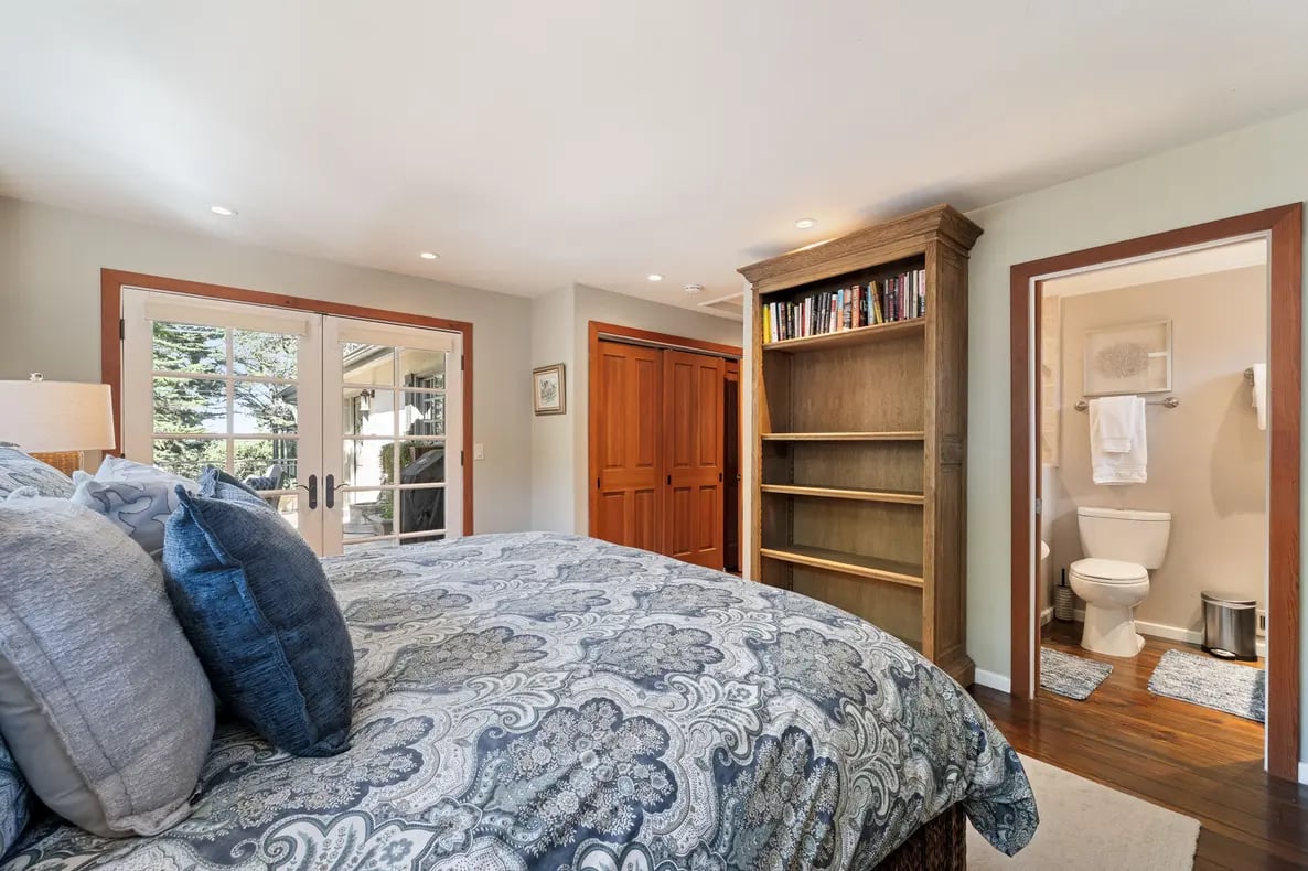 Olivewood Cottage