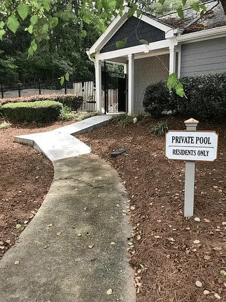 2305 Queen Anne Ct