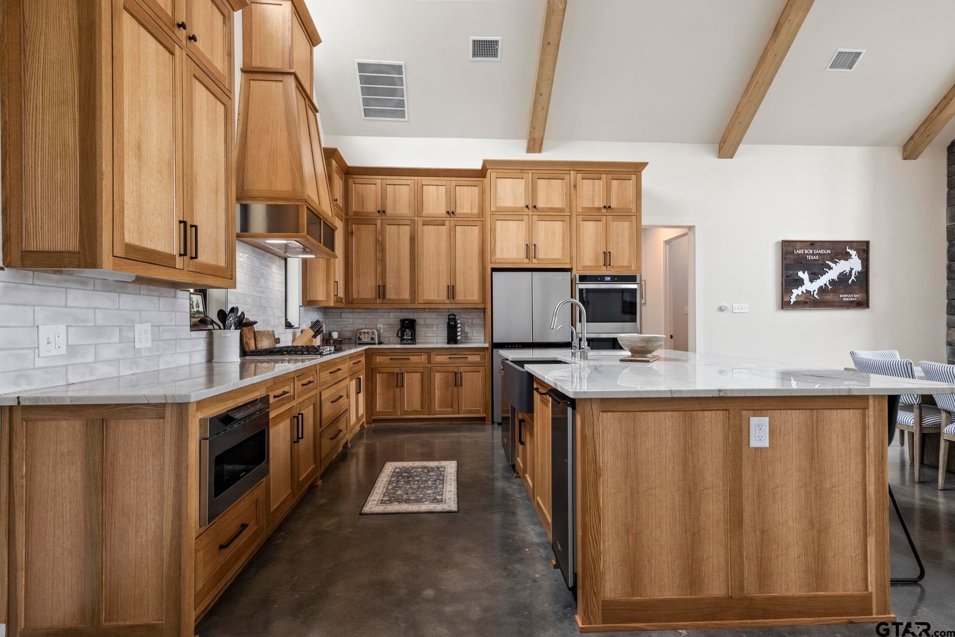 208 County Road 2129