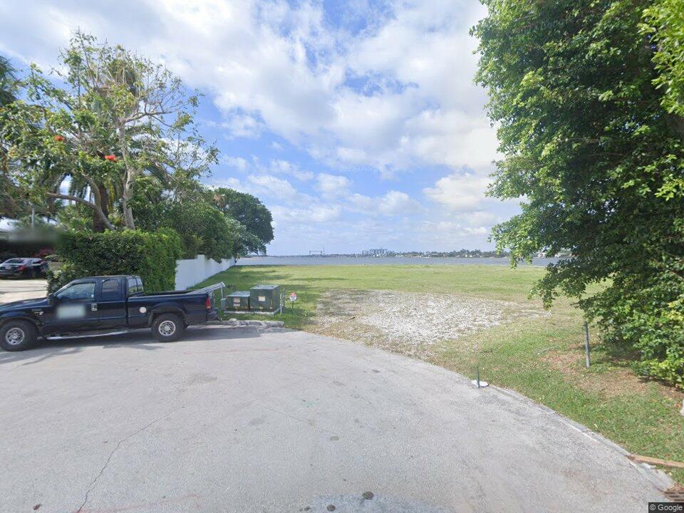 757 Island Drive