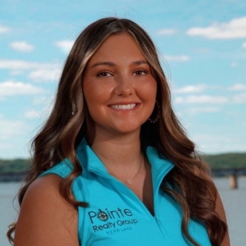 Madison Robinette Clarksville, VA Real Estate Agent Headshot