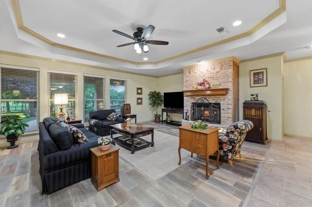 10029 Tantarra Dr