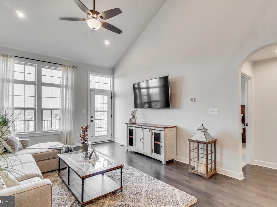 18080 Red Mulberry Rd