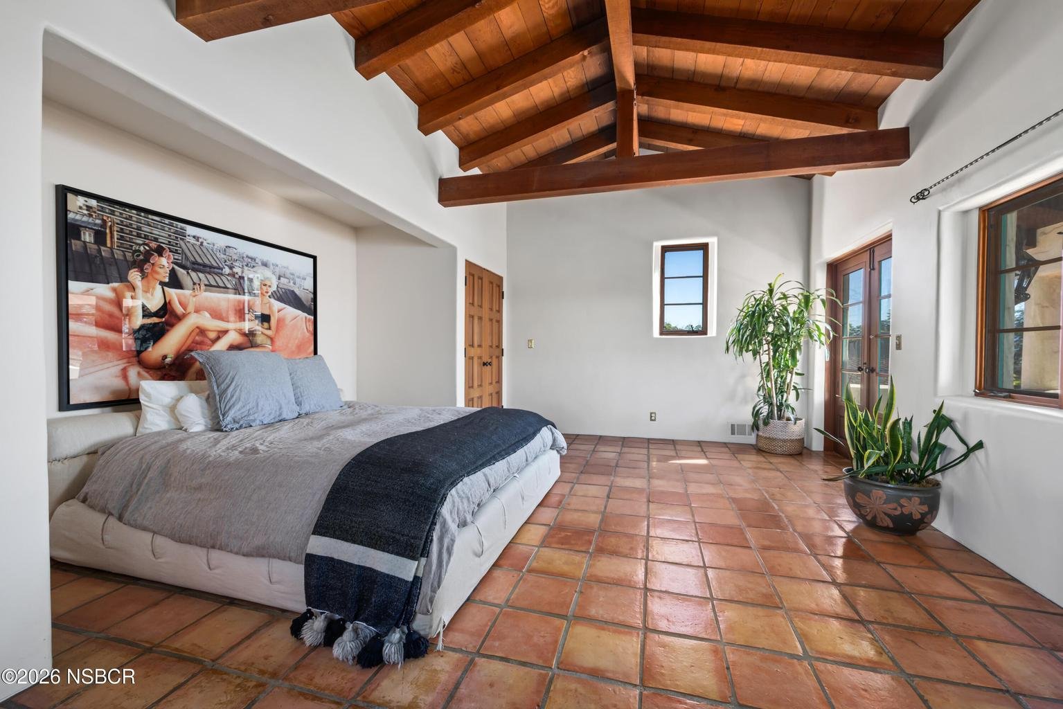 2830 Calzada Ave