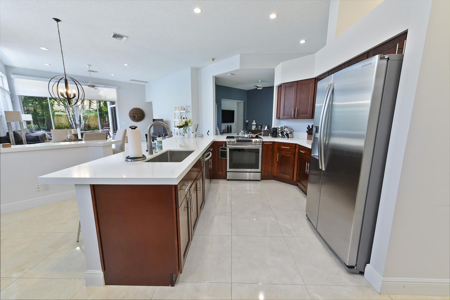 6685 NW 24th Ter