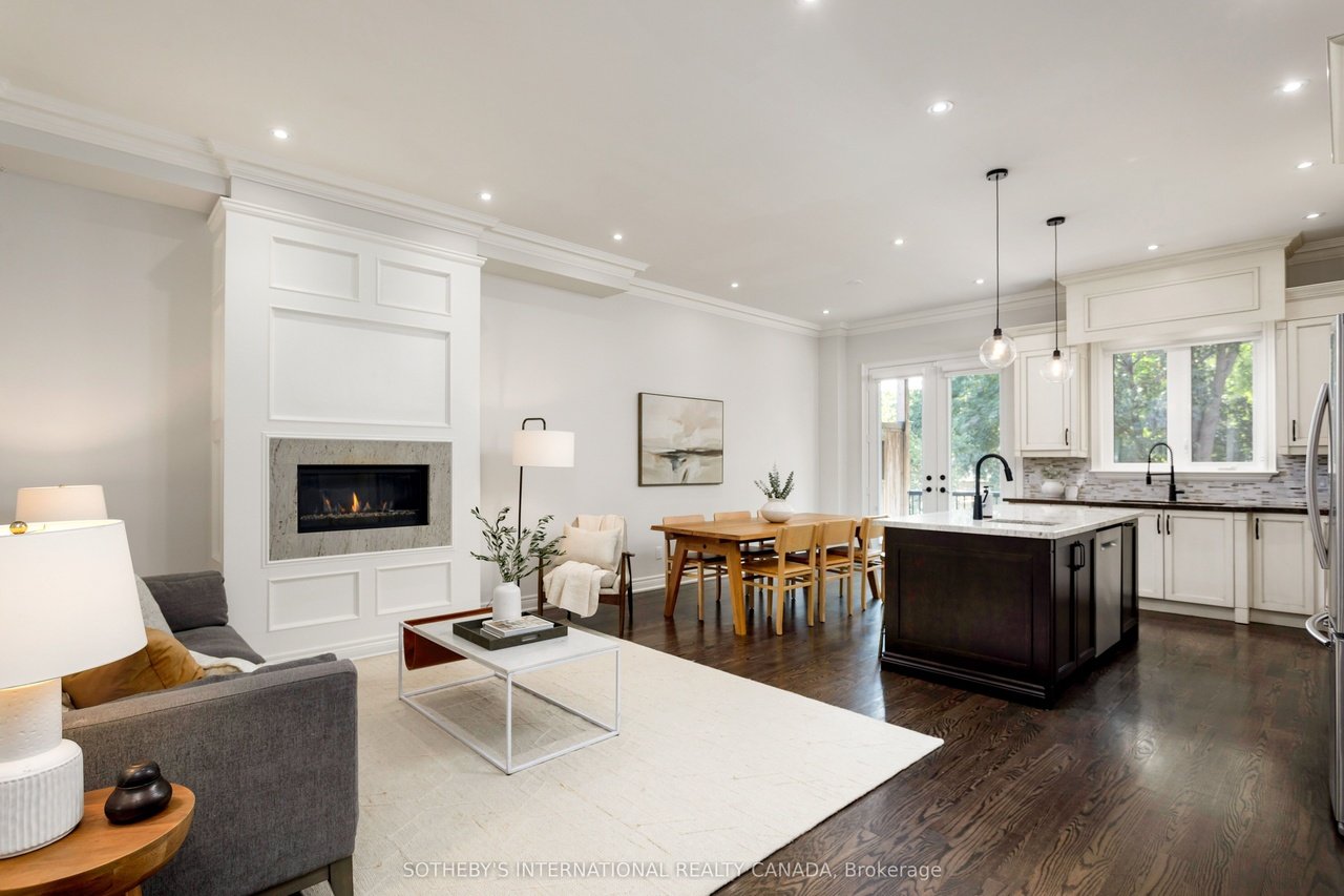 461 Valermo Dr