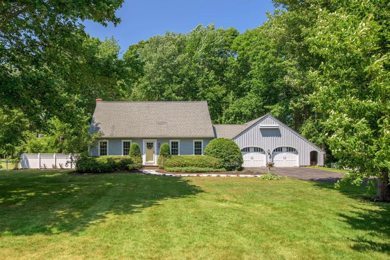 New Listing! 12 Williamsburg Lane, Scarborough, Maine – $625,000