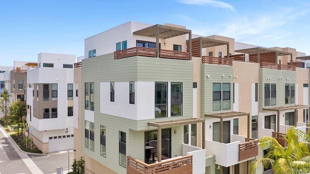 1687 Monarch 17 West