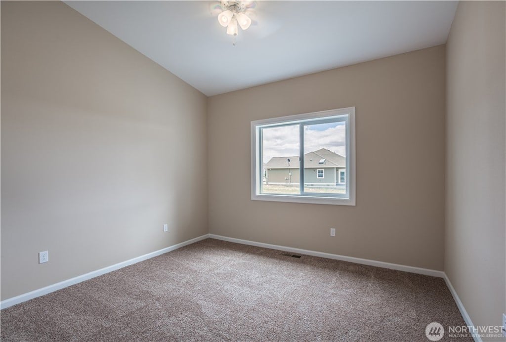 215 Village Dr