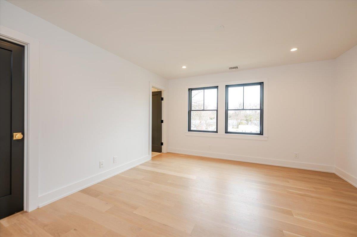 23 Sylvan Rd
