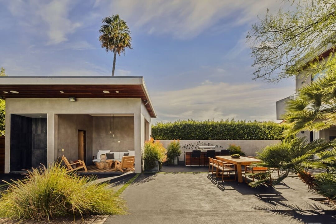 Aria Vista, Stradella Rd, 90077