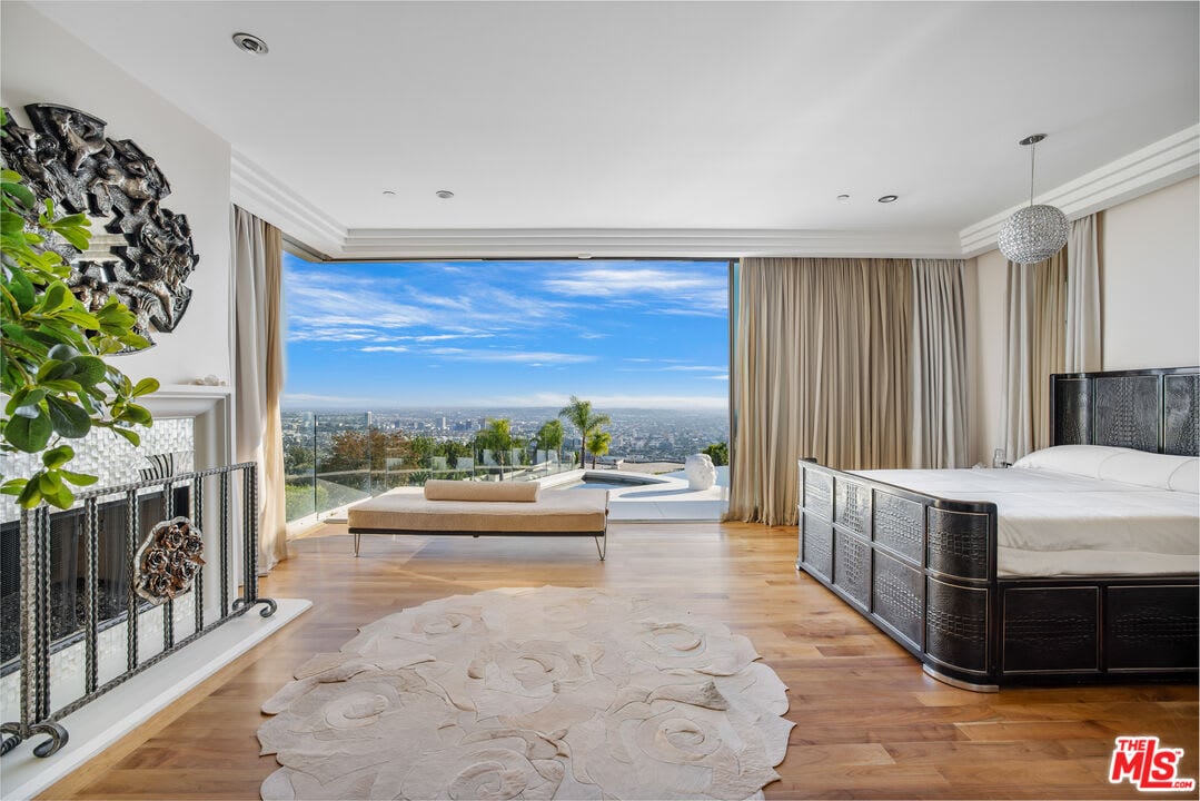 House Majestic