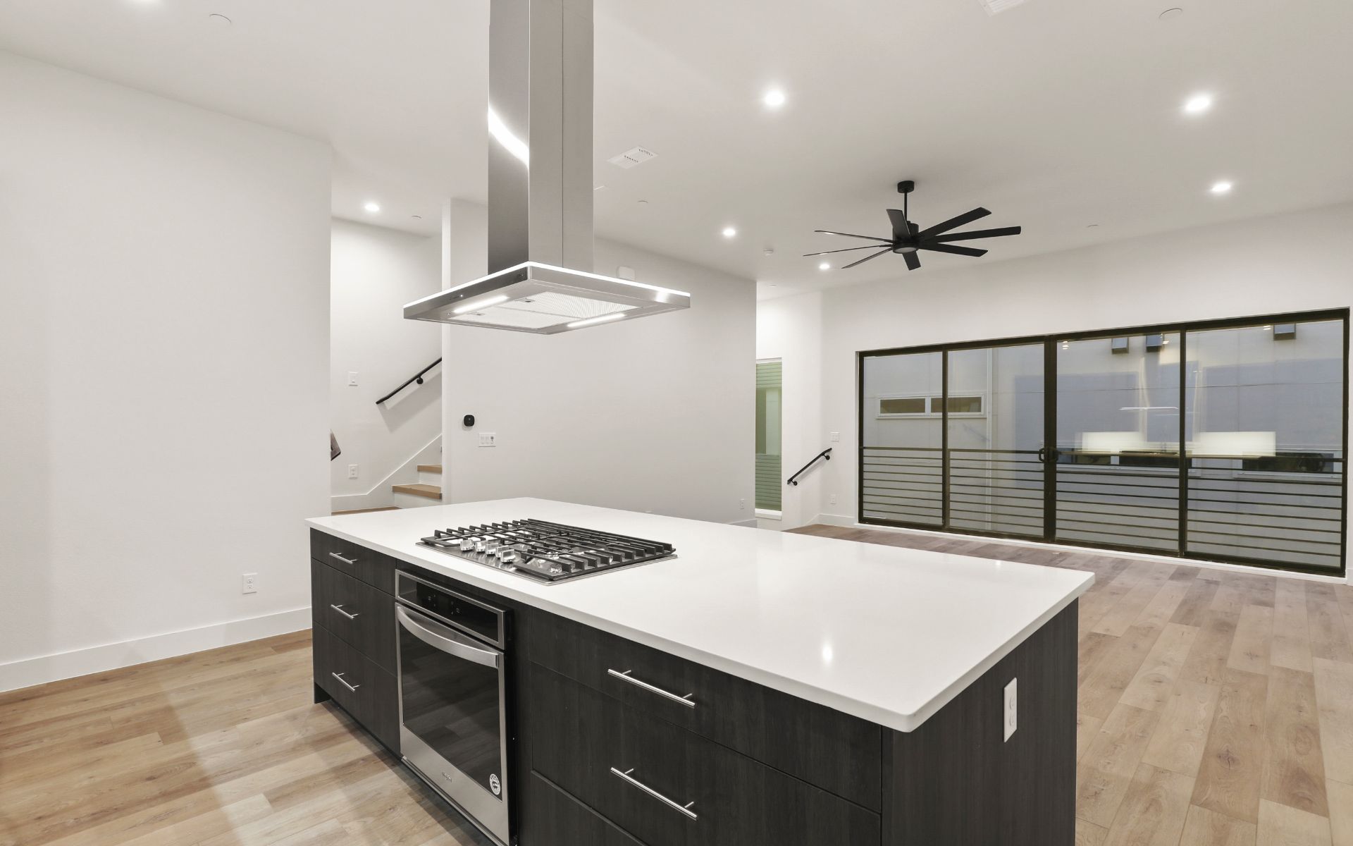 1855 Summit Ave, #103