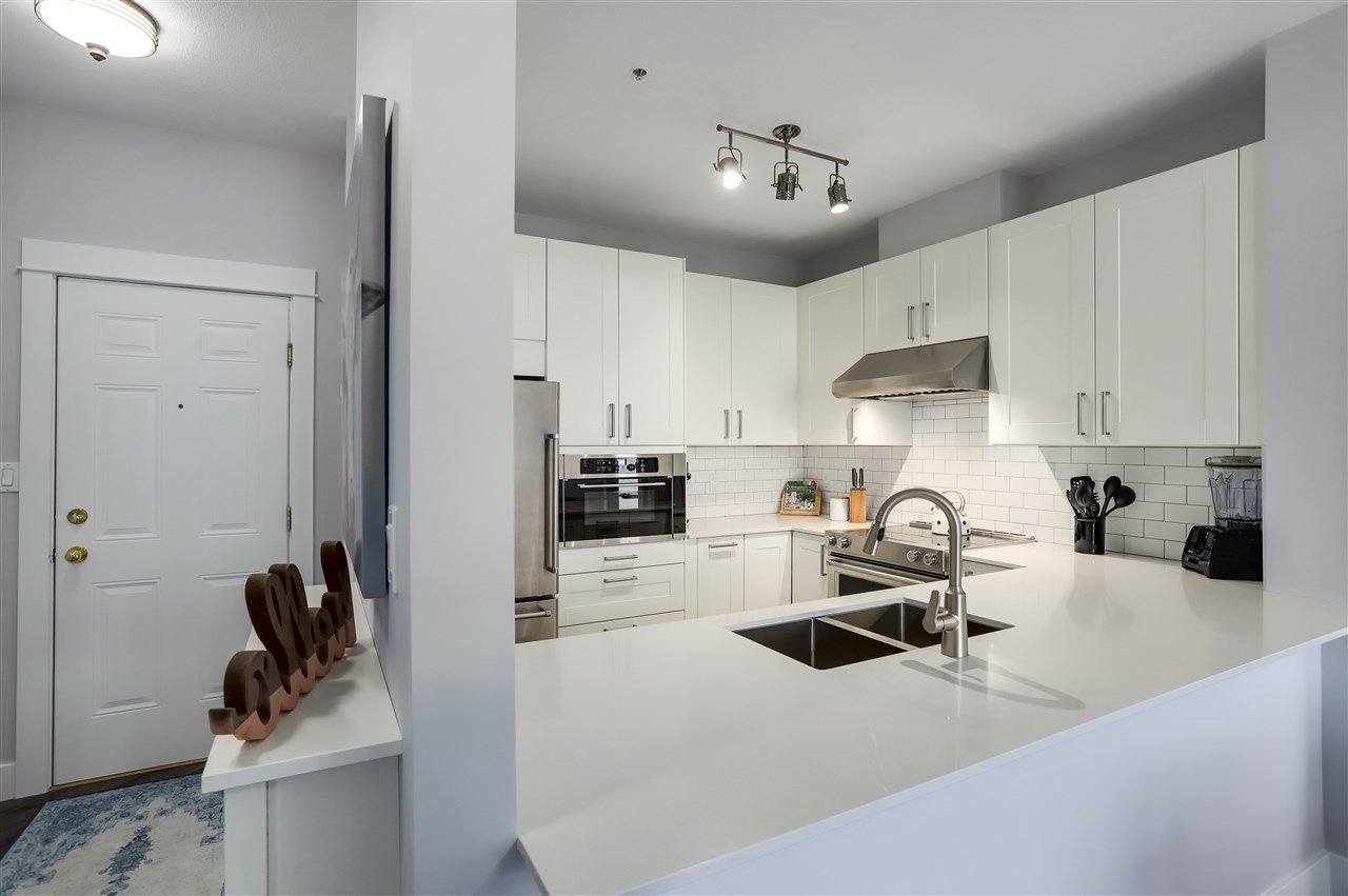 414-83 Star Cres
