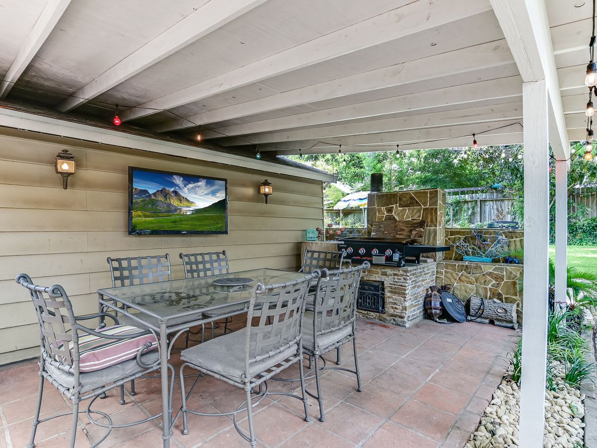 421 Ogden Ln - Alamo Heights