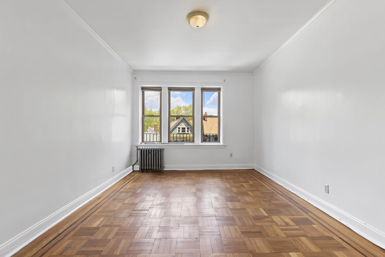 149 Bentley Ave Unit C1