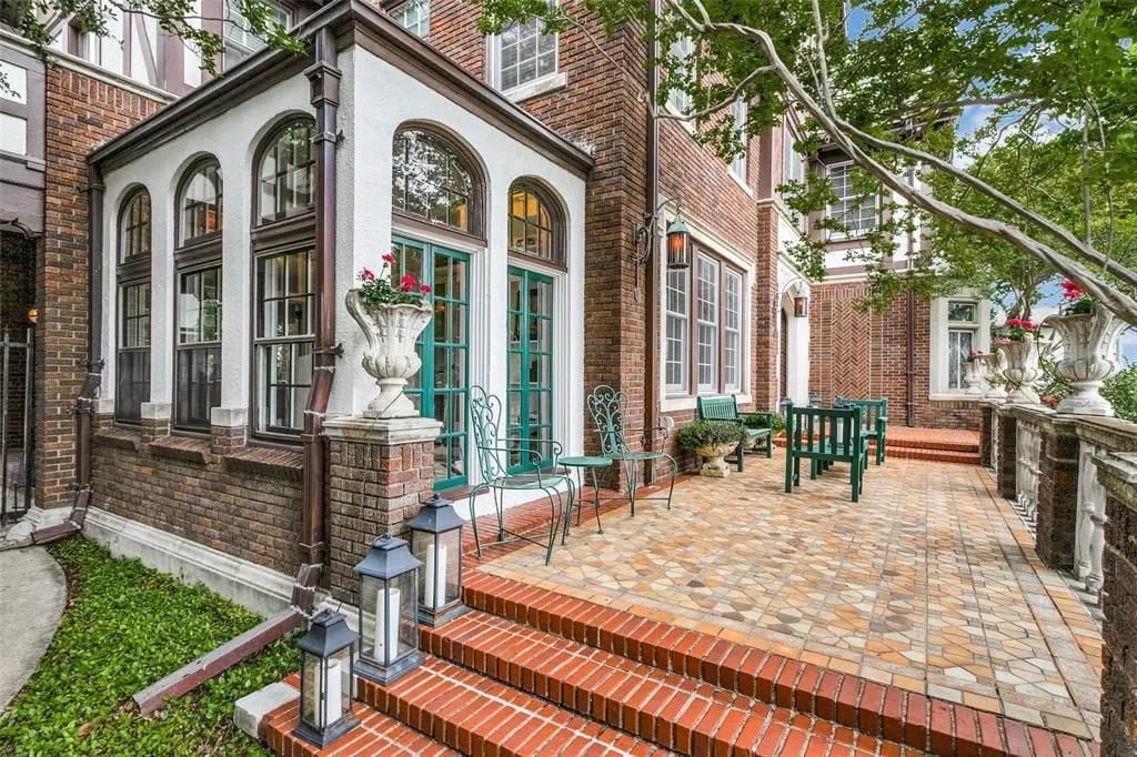 The Crown Jewel of Swiss Avenue Could Be Yours for $3.15 Million