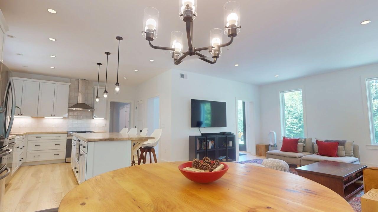 Modern Stratton Mountain Luxury 