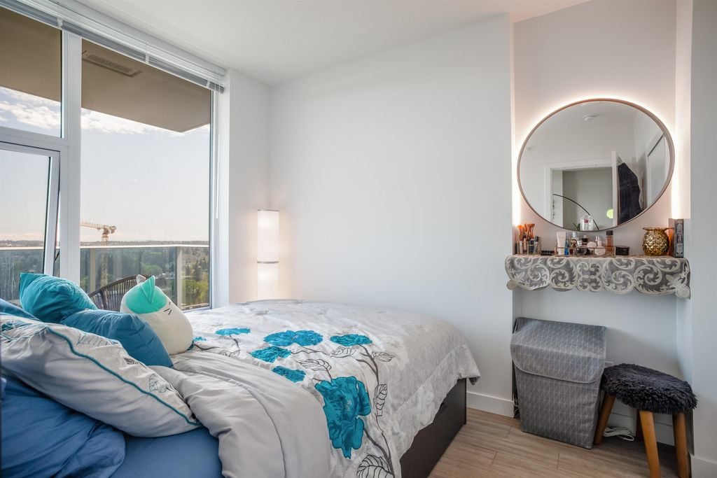 13615 Fraser Hwy, #1602