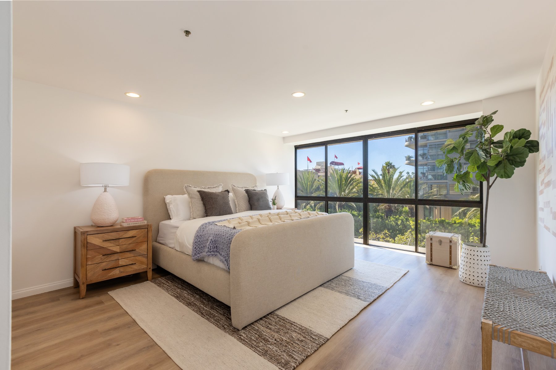 10790 Wilshire Blvd #301, Westwood