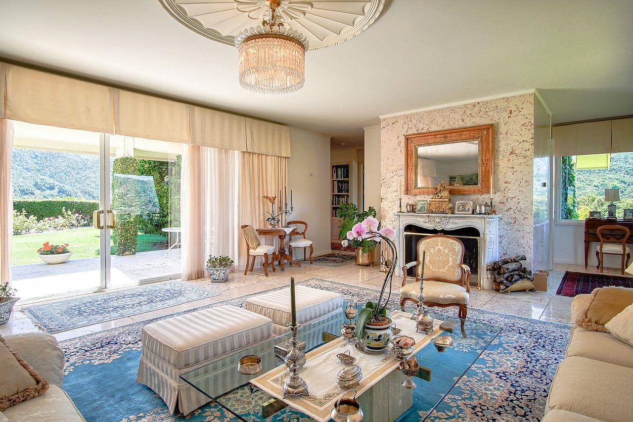 200 Calle De Los Agrinemsors, Carmel Valley, CA 93924