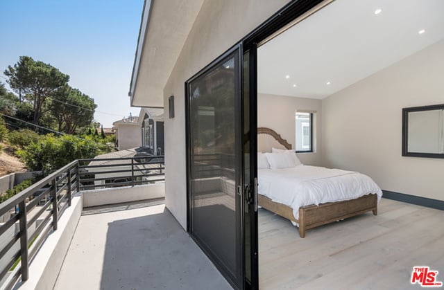 2122 Castle Heights Ave