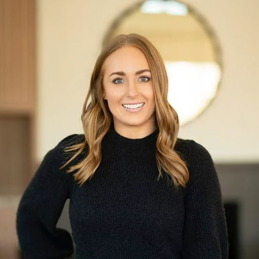 Molly Halstenson photo